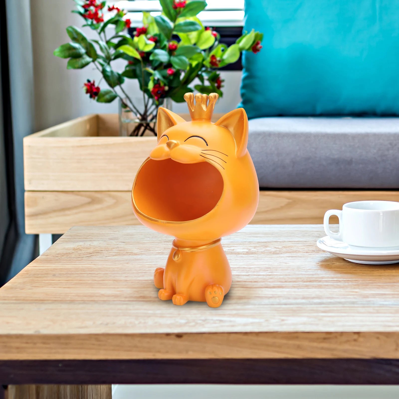 Lucky Cat Resin Statue - Image 3