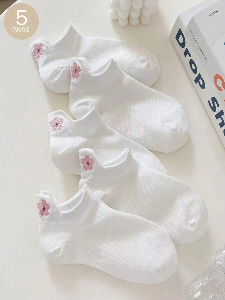 Trendy Cartoon Flower Pattern Short Socks for Women