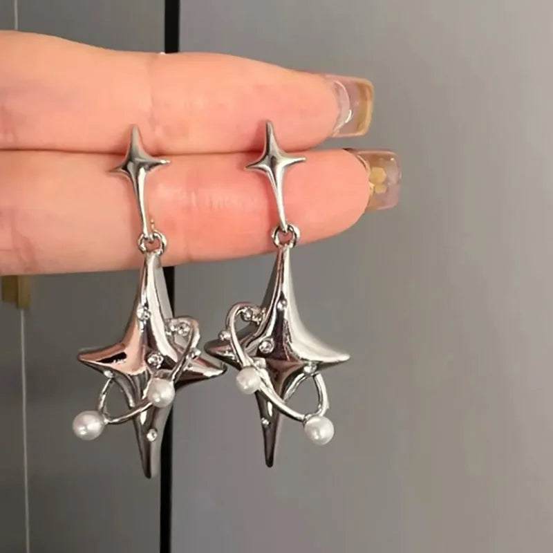 Y2K Irregular Liquid Earrings – Silver Geometric Clip for Trendsetters - Image 9