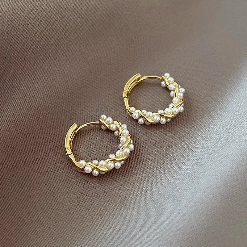 24 Korean Circle Pearl Earrings – Elegant Women's Jewelry - Image 4